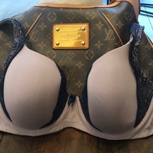 Soma 34DD Allura Jolie